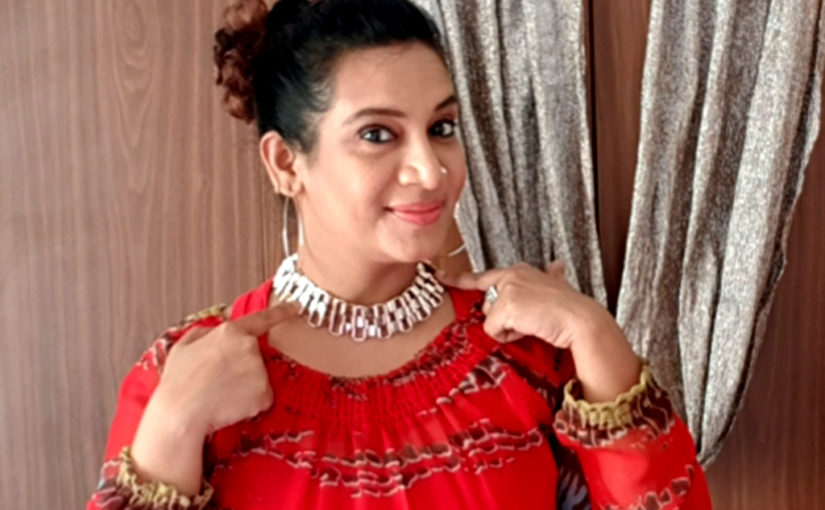 സിമ്പിൾ എലഗന്‍റ് ഈ ചോക്കർ