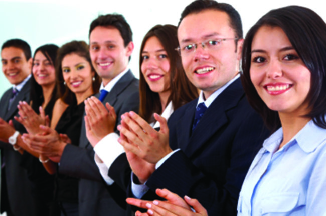 പിശുക്കണ്ട അഭിനന്ദിച്ചോളൂ…