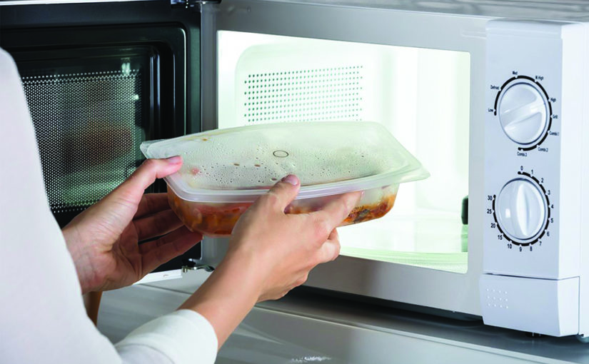 മൈക്രോവേവിൽ പാസ്റ്റിക് പാത്രം വയ്ക്കരുതേ