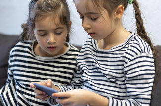 childrens mobile addiction