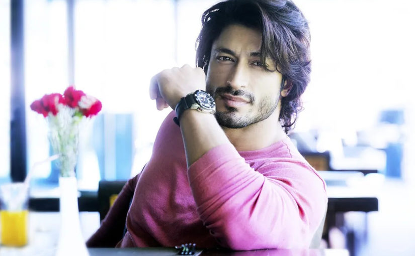 ആക്ഷൻ ഹീറോ Vidyut Jammwal