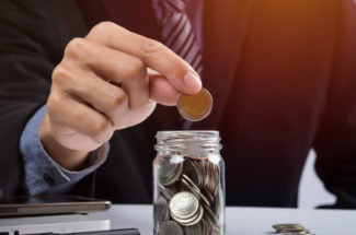 വീട്ടു ചെലവിൽ നിന്ന് സമ്പാദ്യം