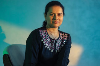 കളി തുടരുന്നു