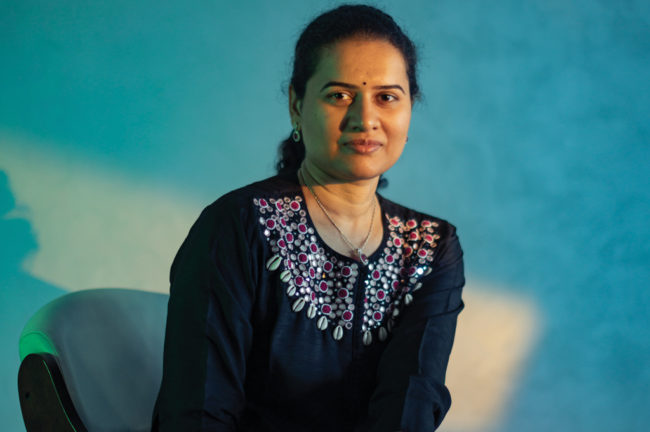 കളി തുടരുന്നു